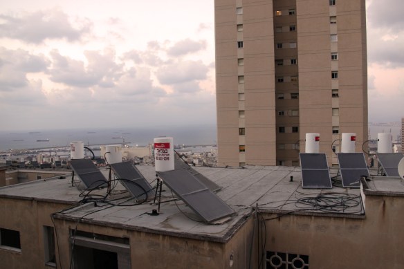 Foreground: roof of next door apartment building Middleground: High rise Background: Mediterranean and infinity